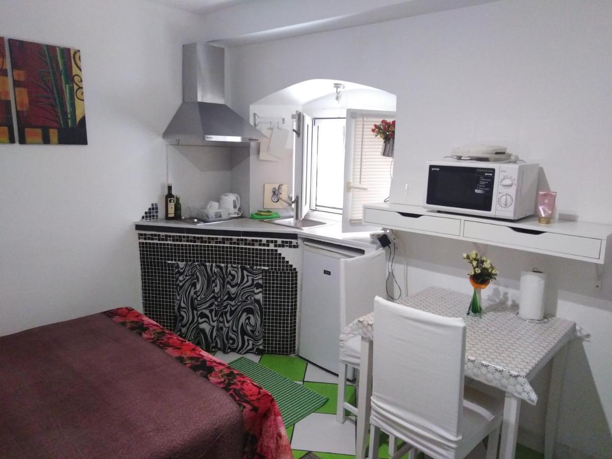 Split Studio Irisha Buitenkant foto