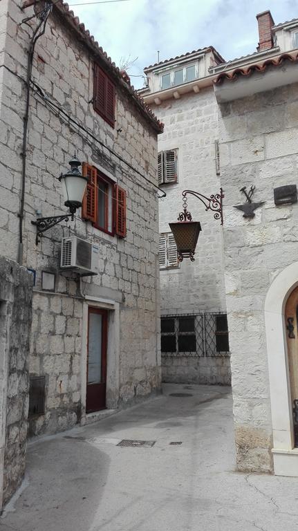 Split Studio Irisha Buitenkant foto
