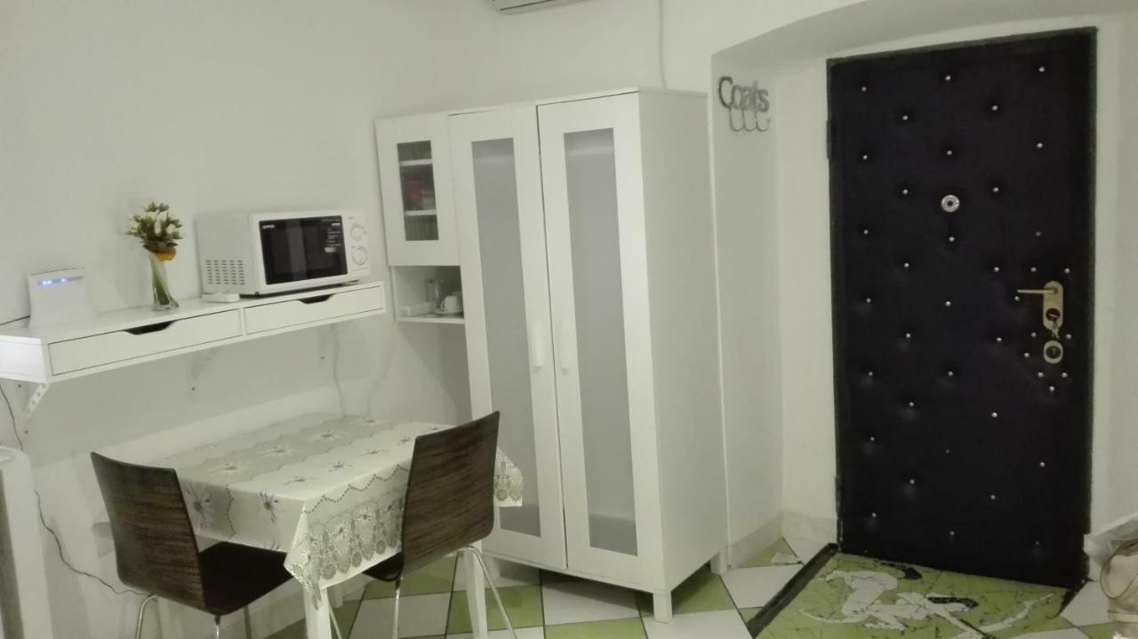 Split Studio Irisha Buitenkant foto