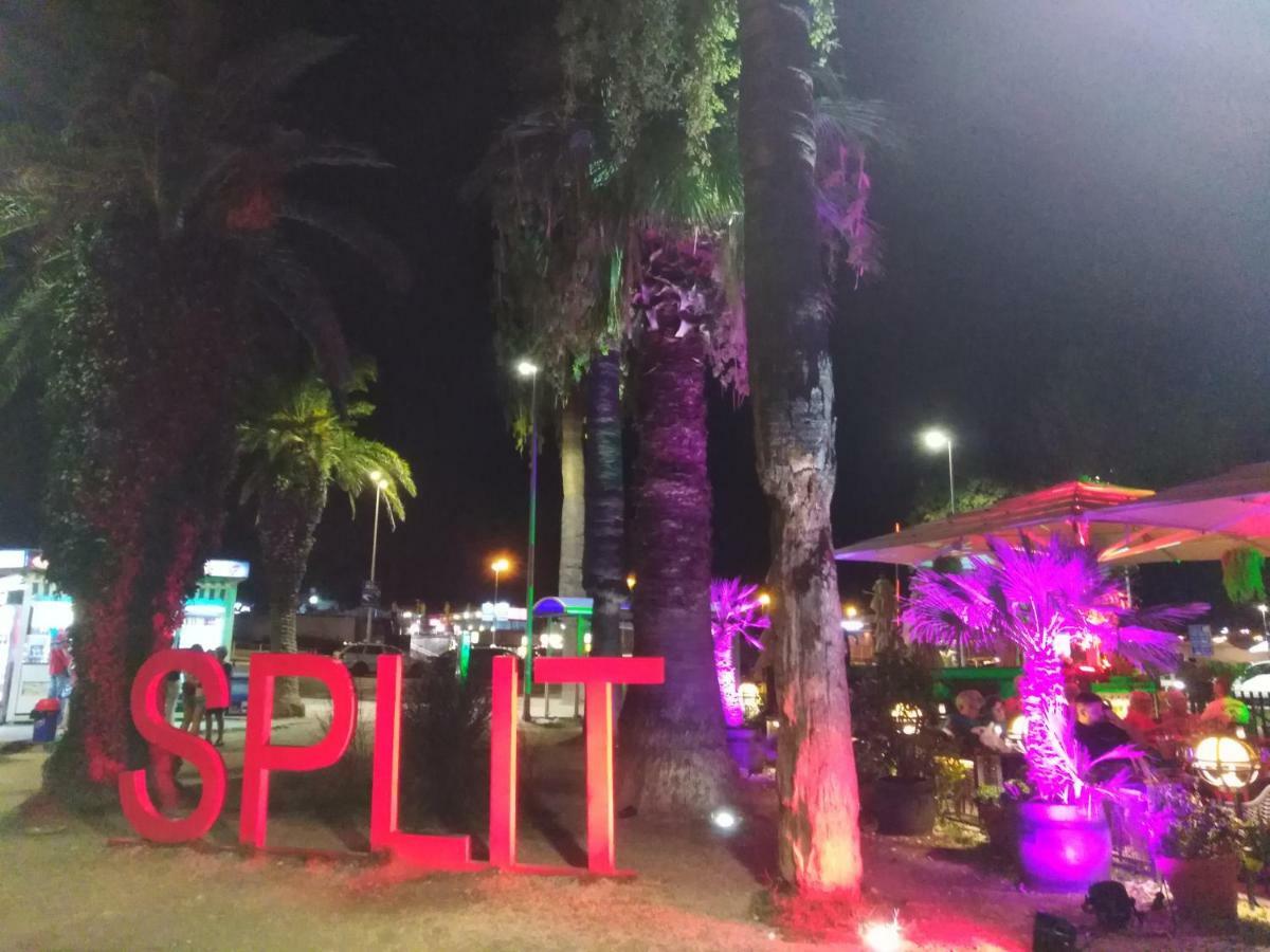 Split Studio Irisha Buitenkant foto